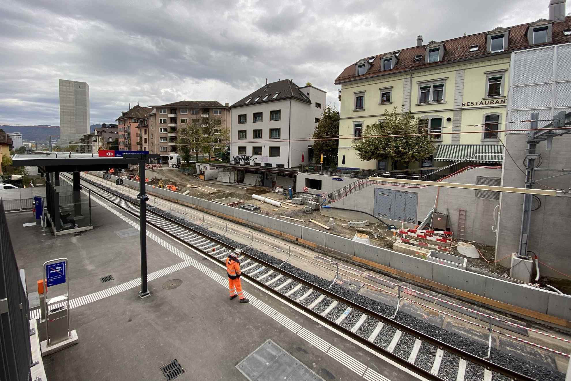 2024-10-14-11.35.30-Bahnhof-Wipkingen