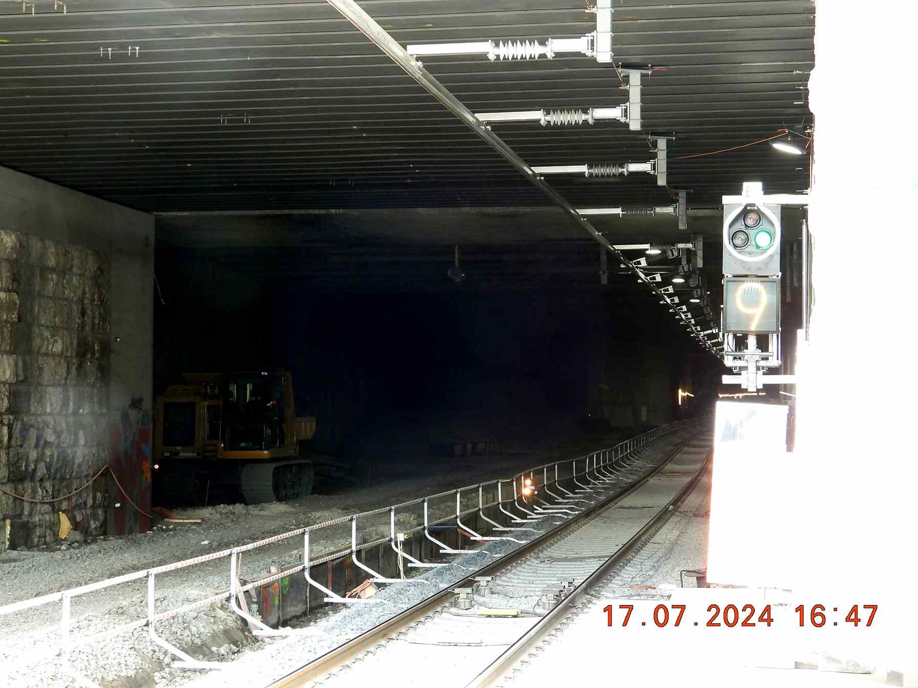 rw027389-gruen-9