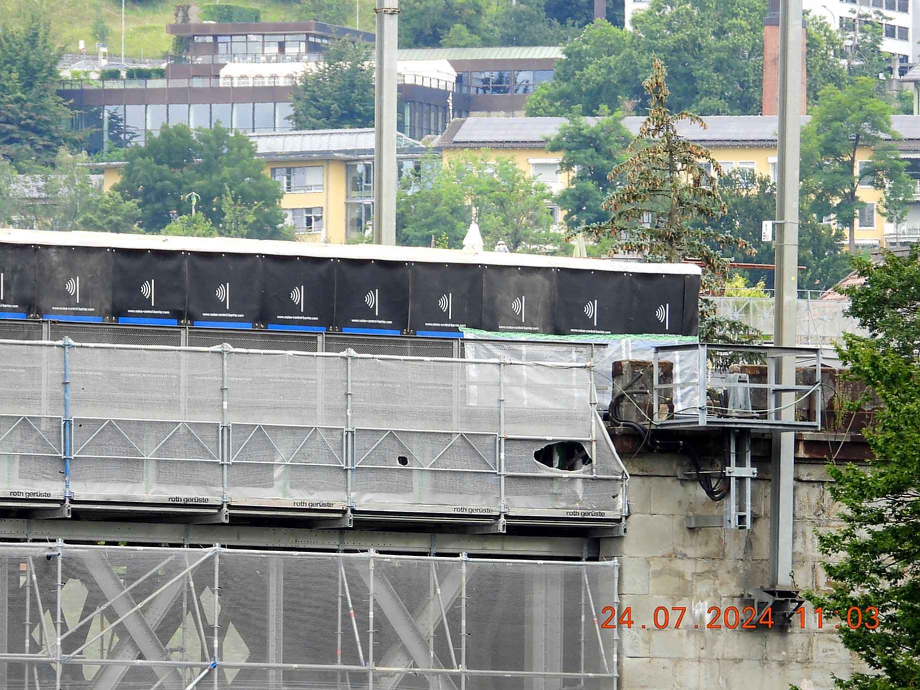 rw027918