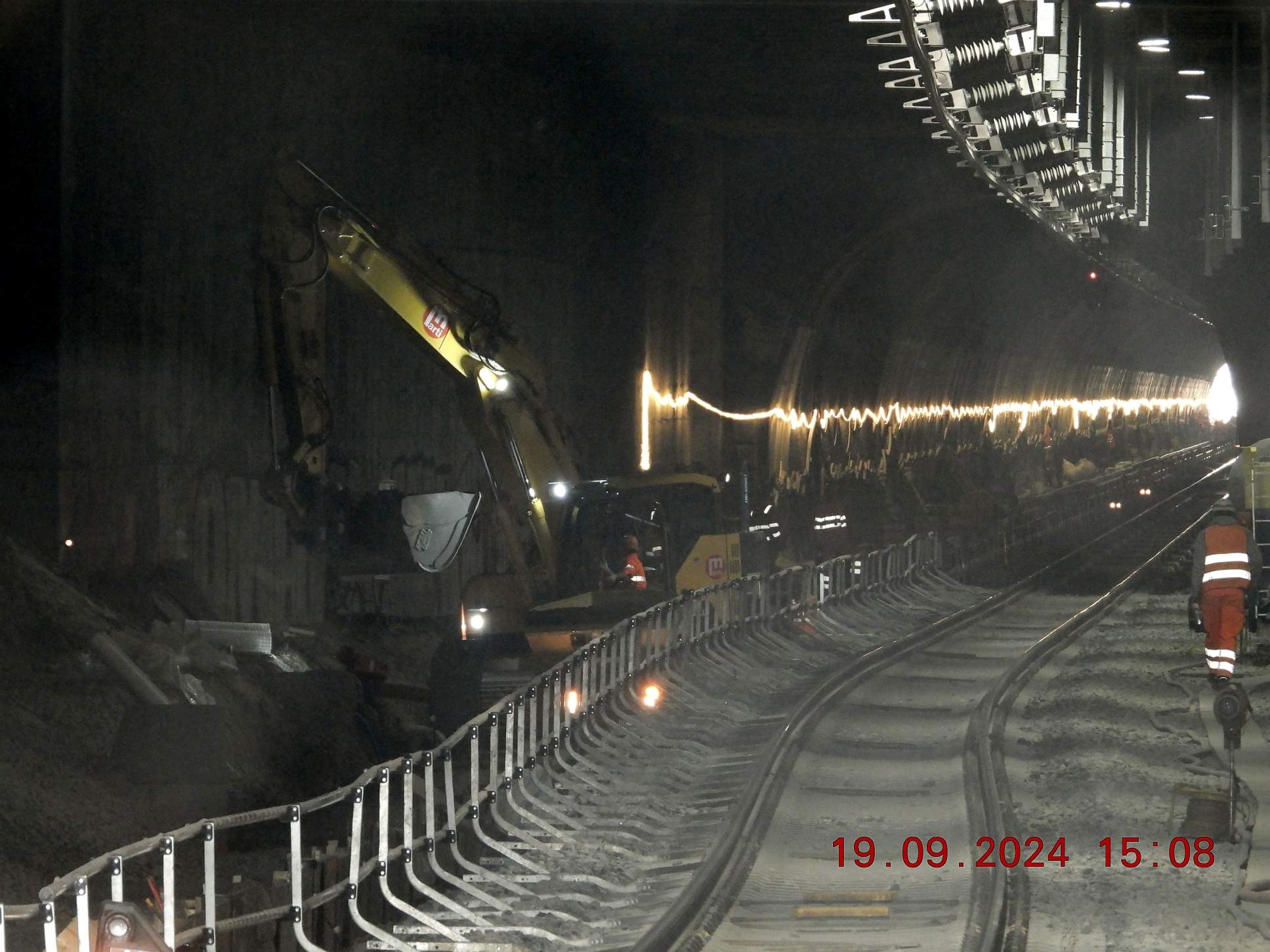 rw030549-B