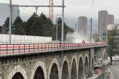rw031509-2024-11-05-09.56.16-Blicke-aus-GYM-Fenster-es-staubt-auf-Viadukt