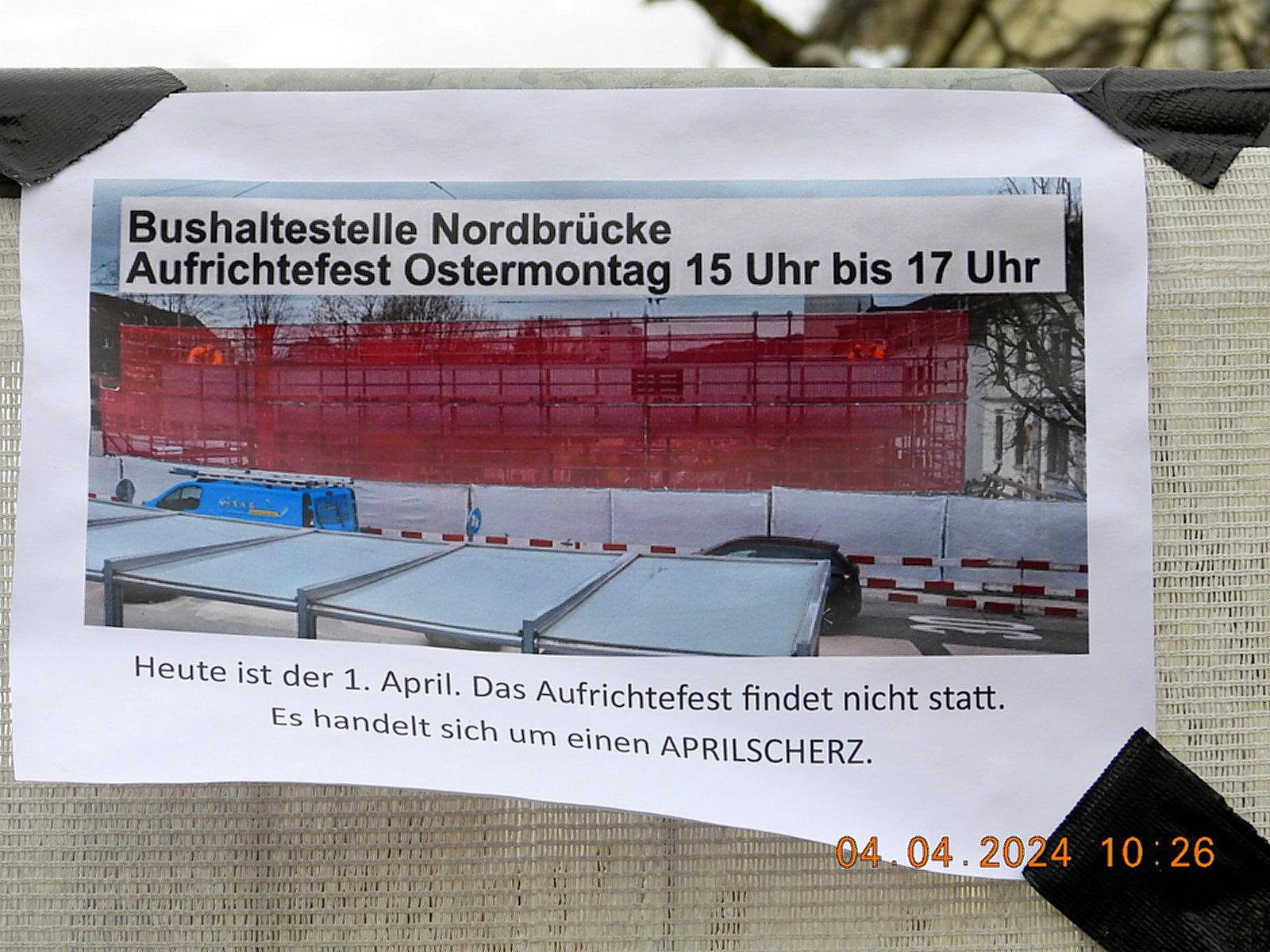 rw023884-Monster-von-der-Nordbruecke-Aprilscherz