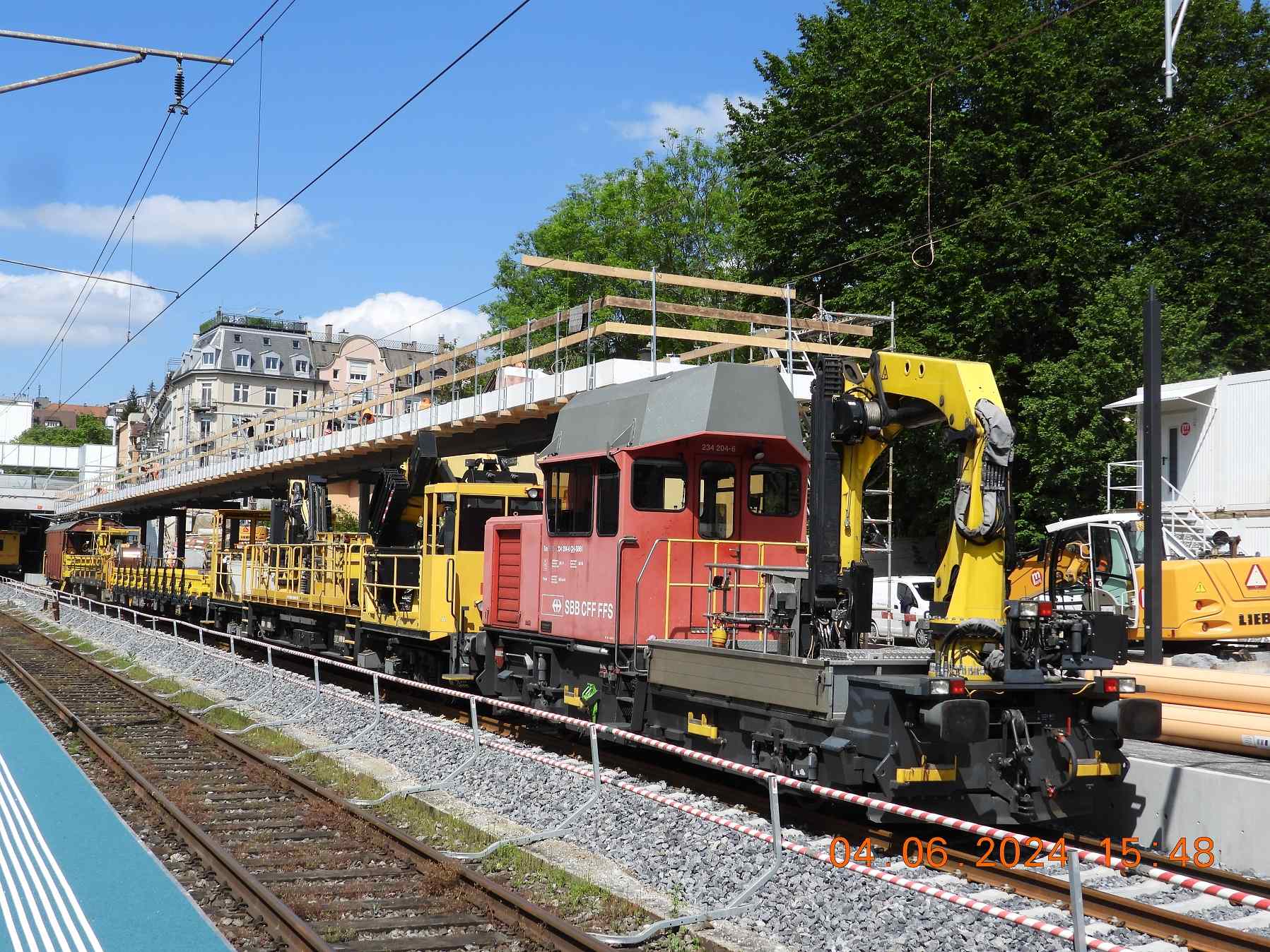 rw026008-Bauzug-vor-Perrondach